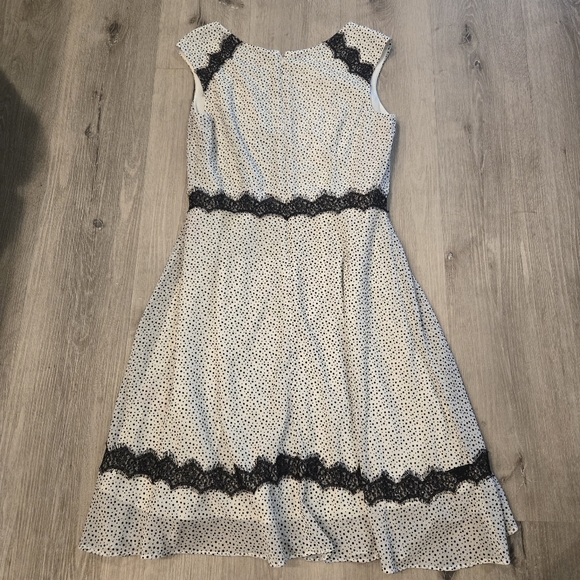 Betsey Johnsom Black White Polka Dot Lace Trim Lined Sleeveless Dress Sz 8 - Picture 7 of 7